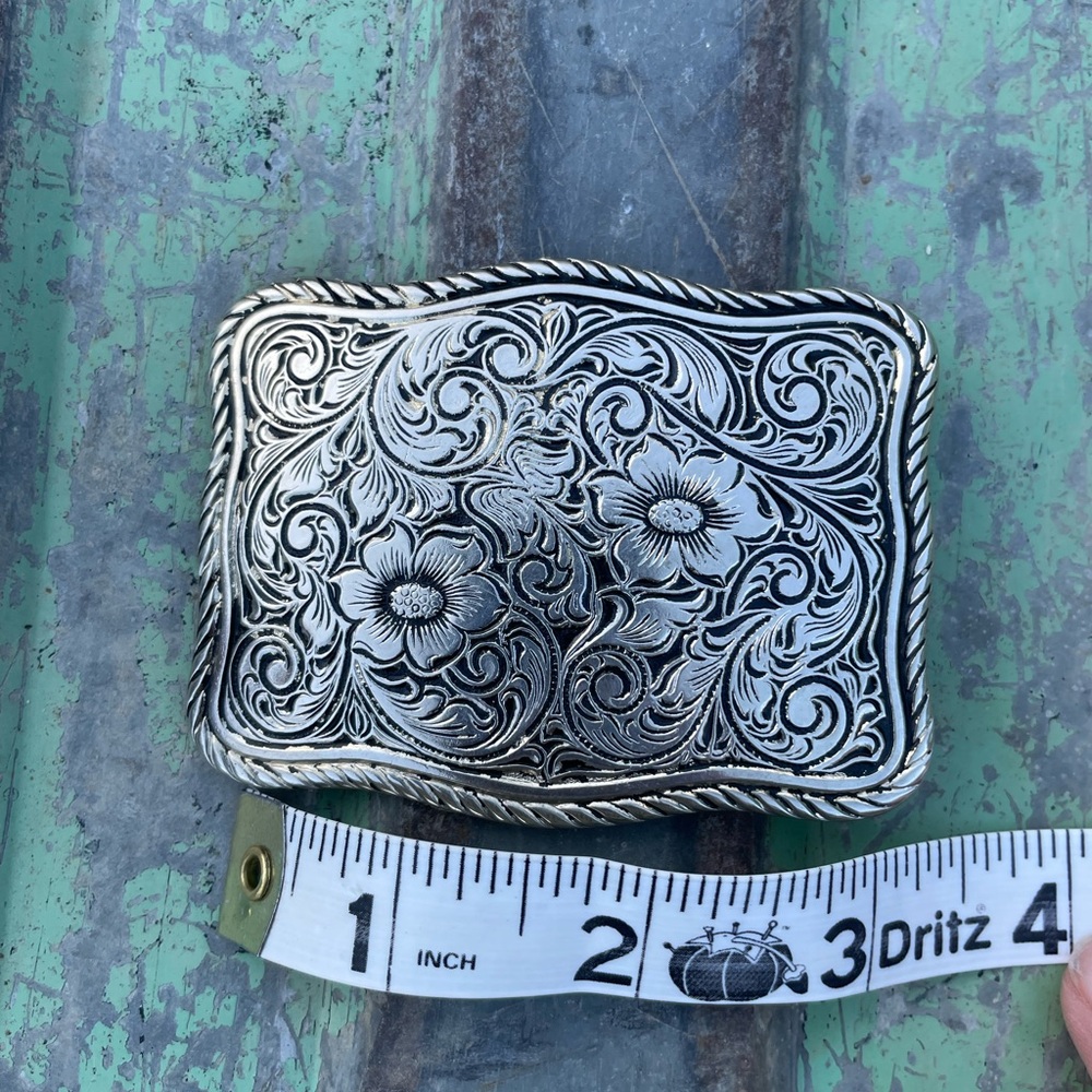 Floral Engraved Silver Belt Buckle